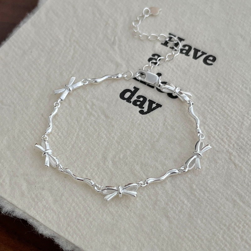 S925 Sterling Silver Sparkling Bow Bracelet