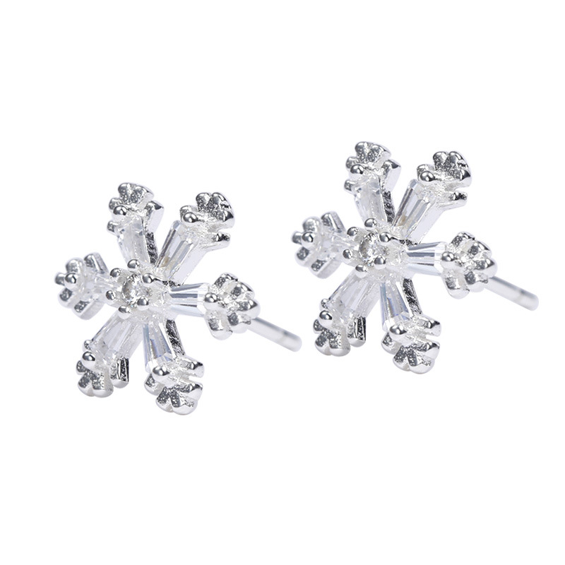 S925 Sterling Silver Ice Crystal Snowflake Stud Earrings - Image 4