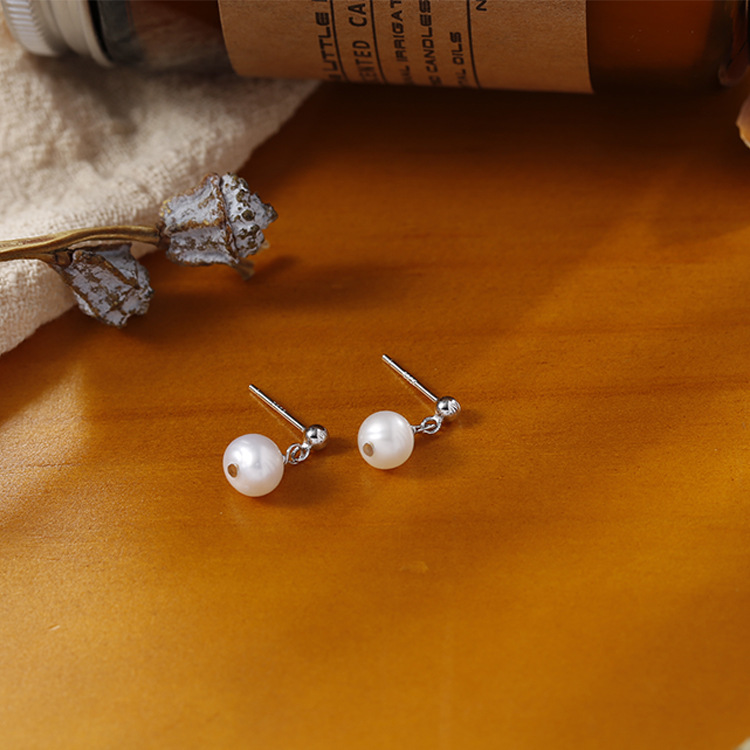 S925 Sterling Silver Natural Freshwater Pearl Stud Earrings - Image 3