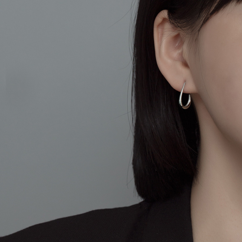 S925 Sterling Silver Egg-Shaped Ear Hooks