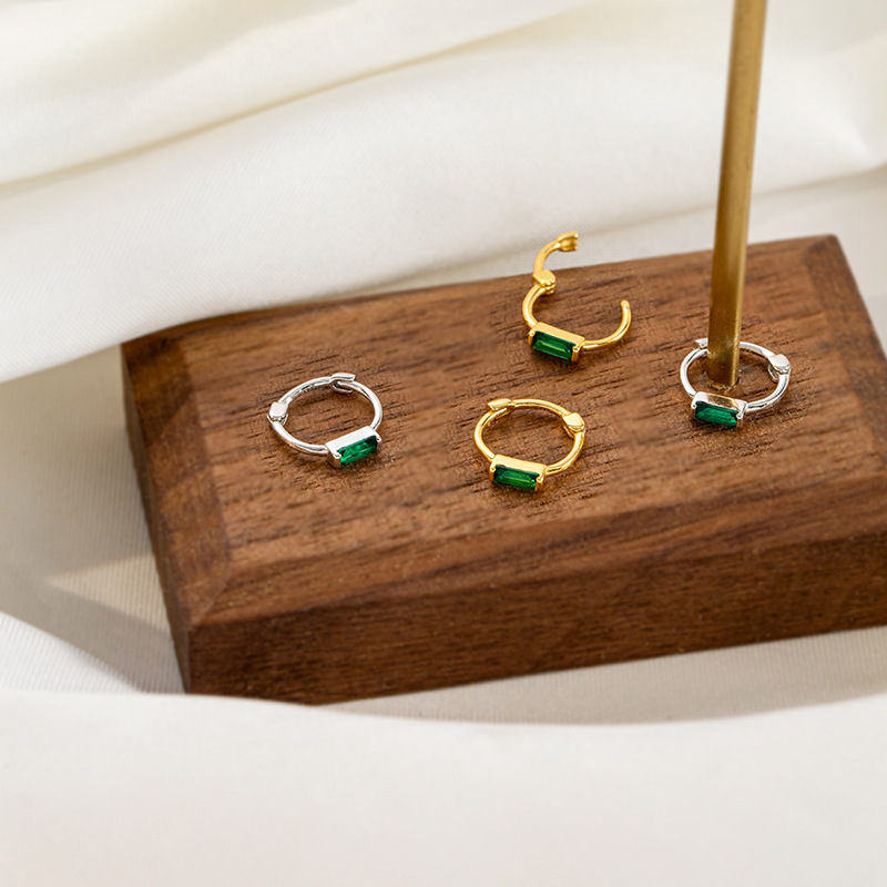 S925 Sterling Silver Emerald Green Earrings