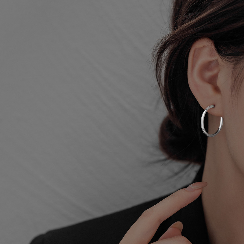 S925 Sterling Silver Large Hoop Earrings - Image 3