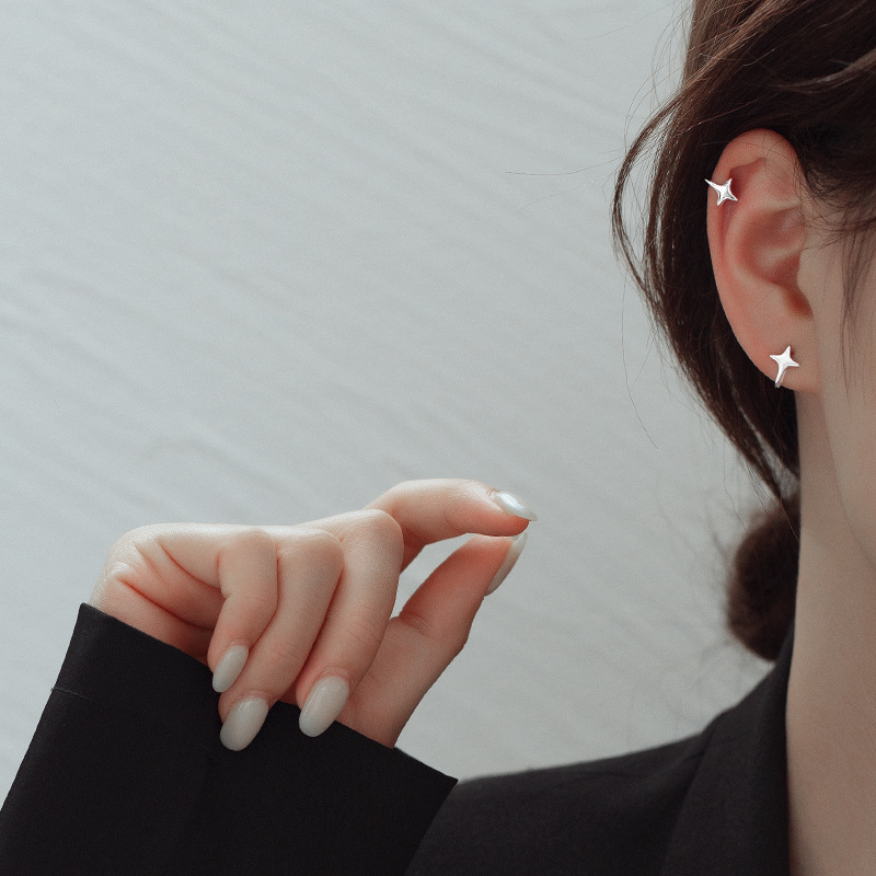 S925 Sterling Silver Four-Point Star Ear Clips - Image 4