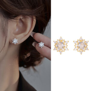 S925 Sterling Silver Sparkling Snowflake Stud Earrings