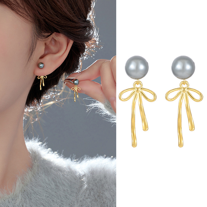 S925 Sterling Silver Pearl Bow Stud Earrings