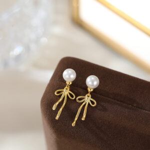 White Pearl-GOLD PLATED