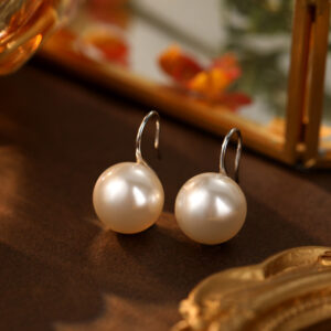 white gold＆white pearls14mm