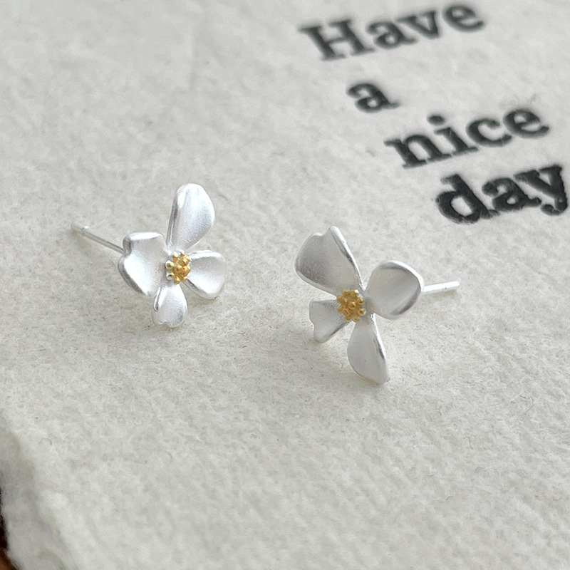 S999 Fine Silver Gardenia Flower Stud Earrings - Image 2