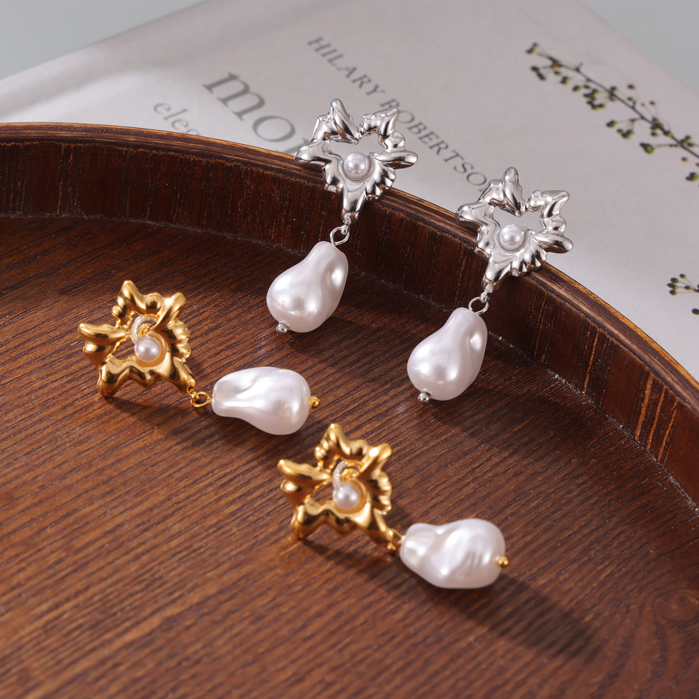 Titanium Steel Heart-Shaped Shell Pearl Pendant Earrings - Image 3