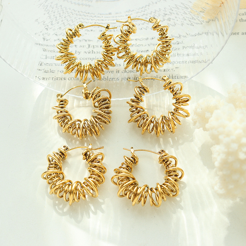 Geometric Interlocking Copper Earrings - Image 3