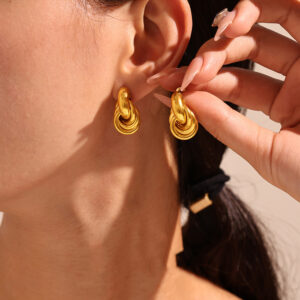 Stainless Steel Wire-Wrapped Circle Stud Earrings