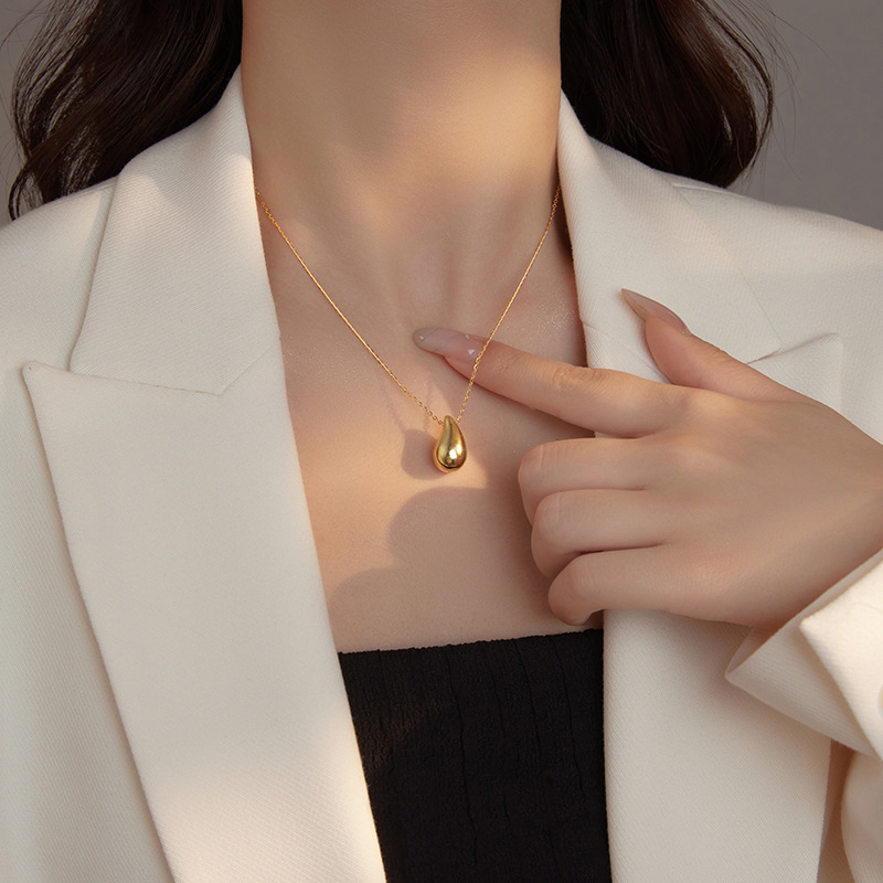 S925 Sterling Silver Gold-Plated Teardrop Necklace - Image 3