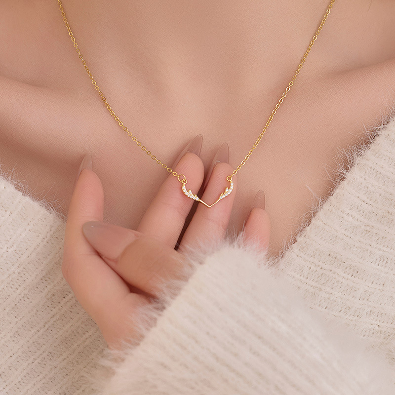 S925 Sterling Silver Reindeer Necklace - Image 2