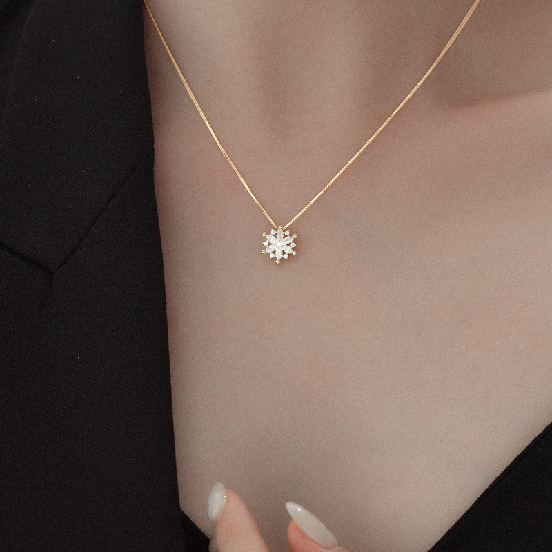 S925 Sterling Silver Snowflake Pendant Necklace with Zirconia - Image 3