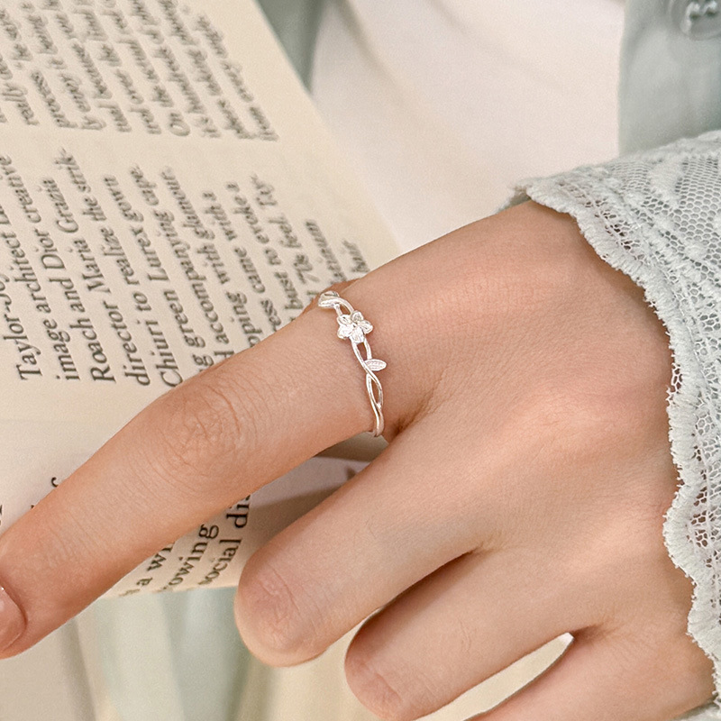 S999 Fine Silver Twisted Floral Ring - Image 3