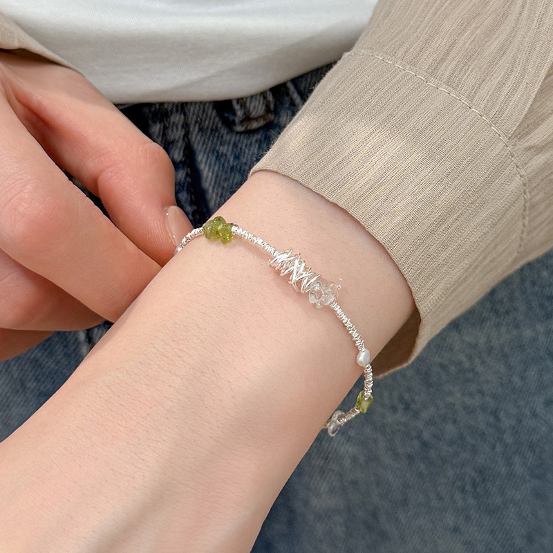 S925 Sterling Silver Peridot Crushed Silver Beads Bracelet - Image 2
