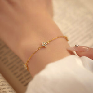 S925 Sterling Silver Four-Leaf Clover Starry Sky Zircon Bracelet