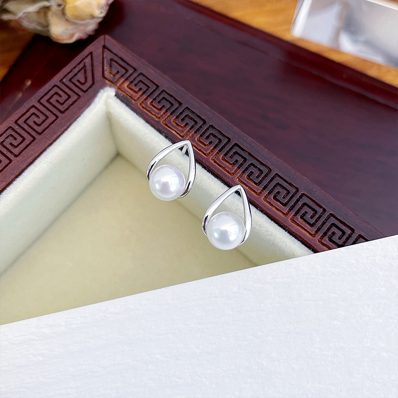 S925 Sterling Silver Teardrop Pearl Stud Earrings - Image 3