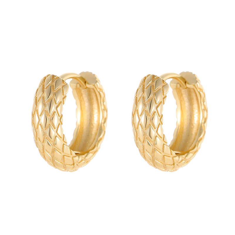 S925 Sterling Silver Diamond Pattern Earrings - Image 4