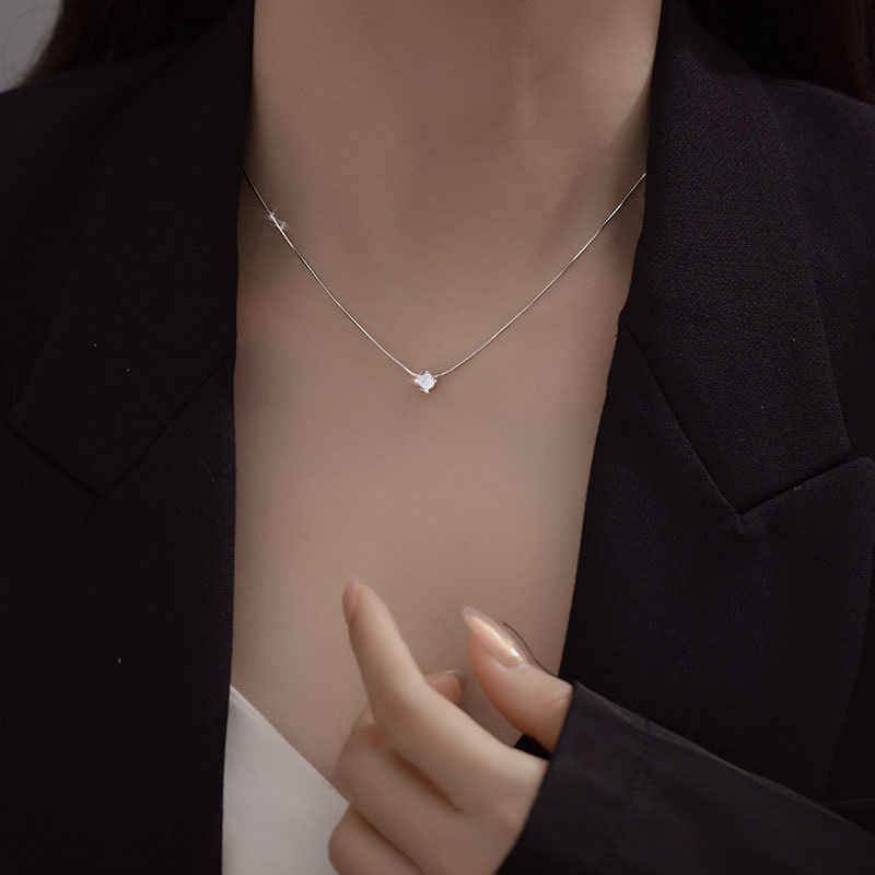 S925 Sterling Silver Four-Prong Zircon Necklace