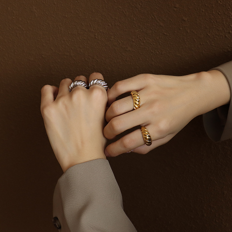 Titanium Steel Vintage Threaded Ring