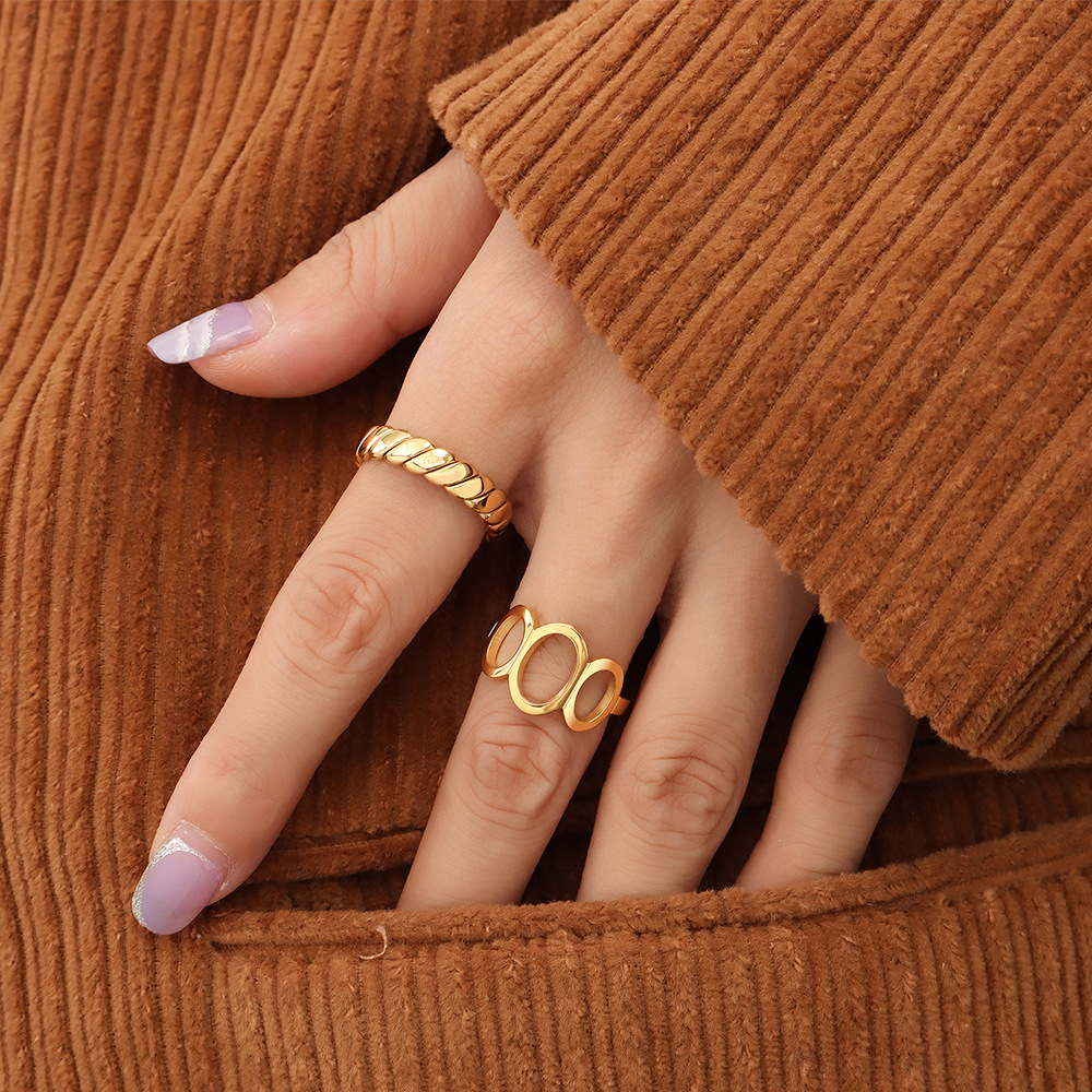 Titanium Steel Minimalist Geometric Vintage Ring - Image 3