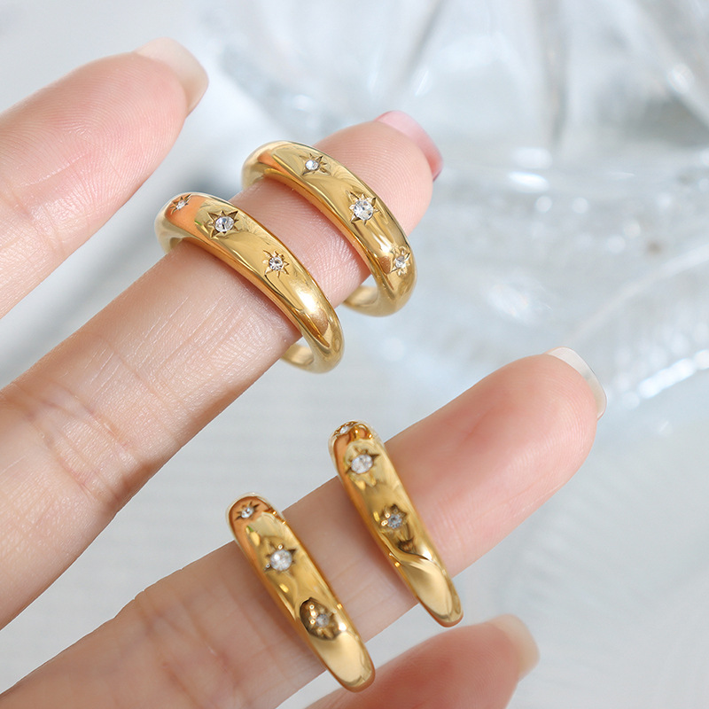 Titanium Steel Starry Zircon Ring - Image 3