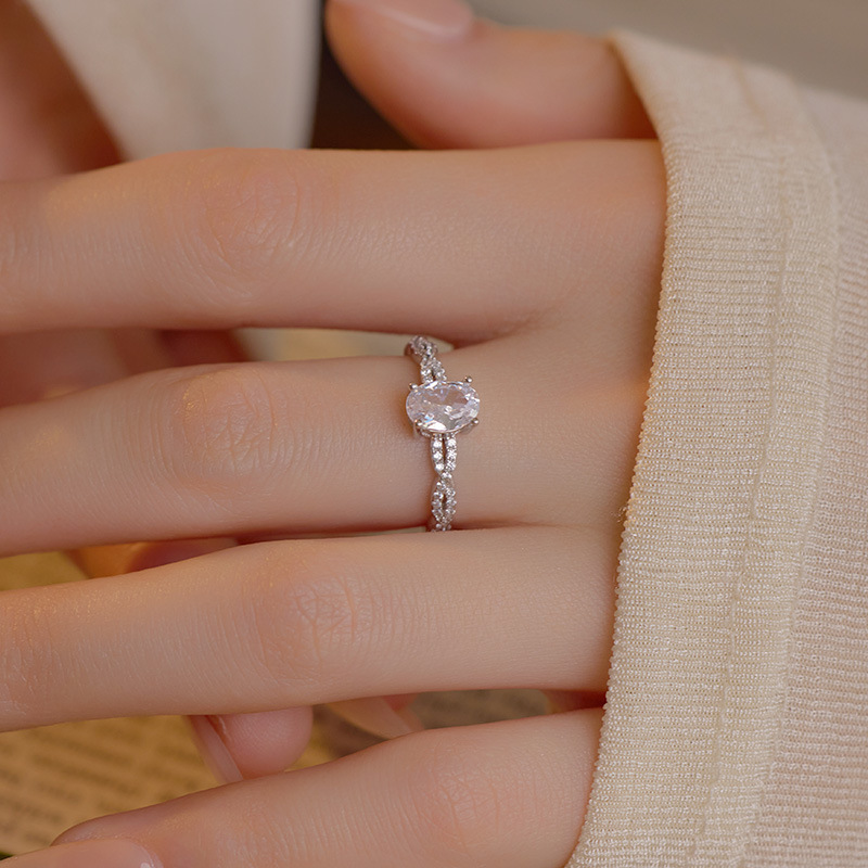 S925 Sterling Silver Ballet Oval Solitaire Ring - Image 3