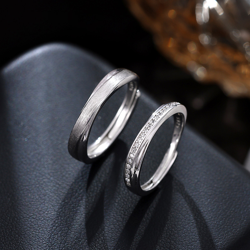S925 Sterling Silver Minimalist Möbius Couple Rings